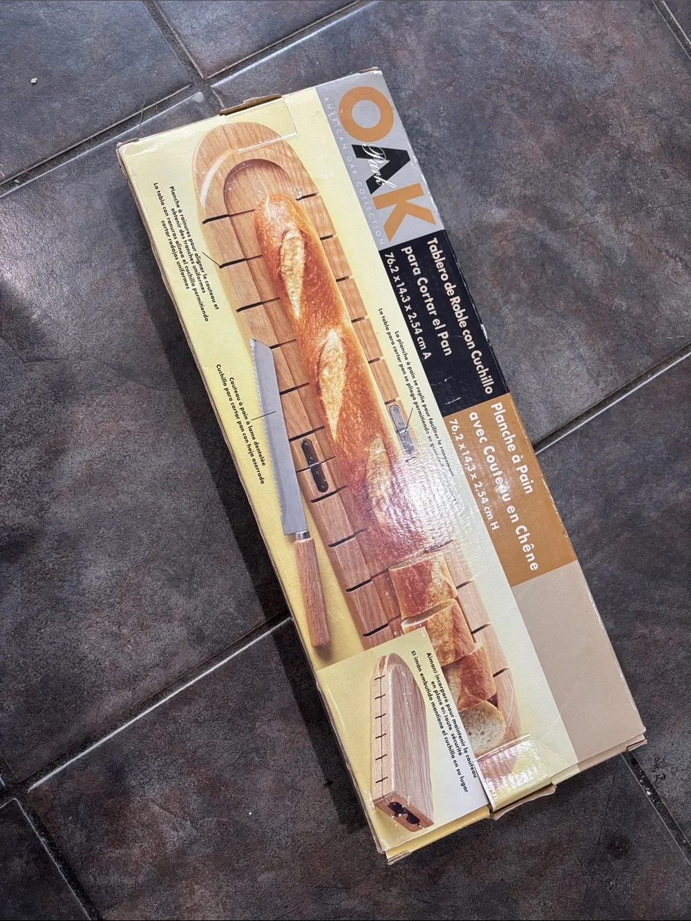 OAK Wooden Bread Slicing Board with Knife - New In Package